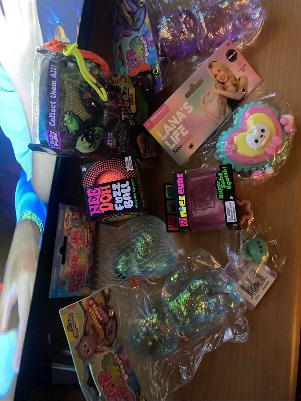 Assorted Squishy Toys Pack - Multicolor 2 authentic Needohs